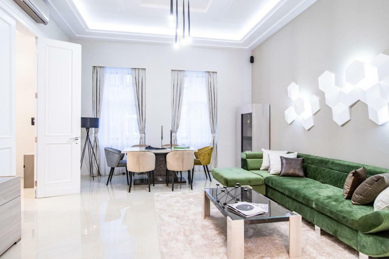 Apartment Onyx Luxury - Free Airport Shuttle *